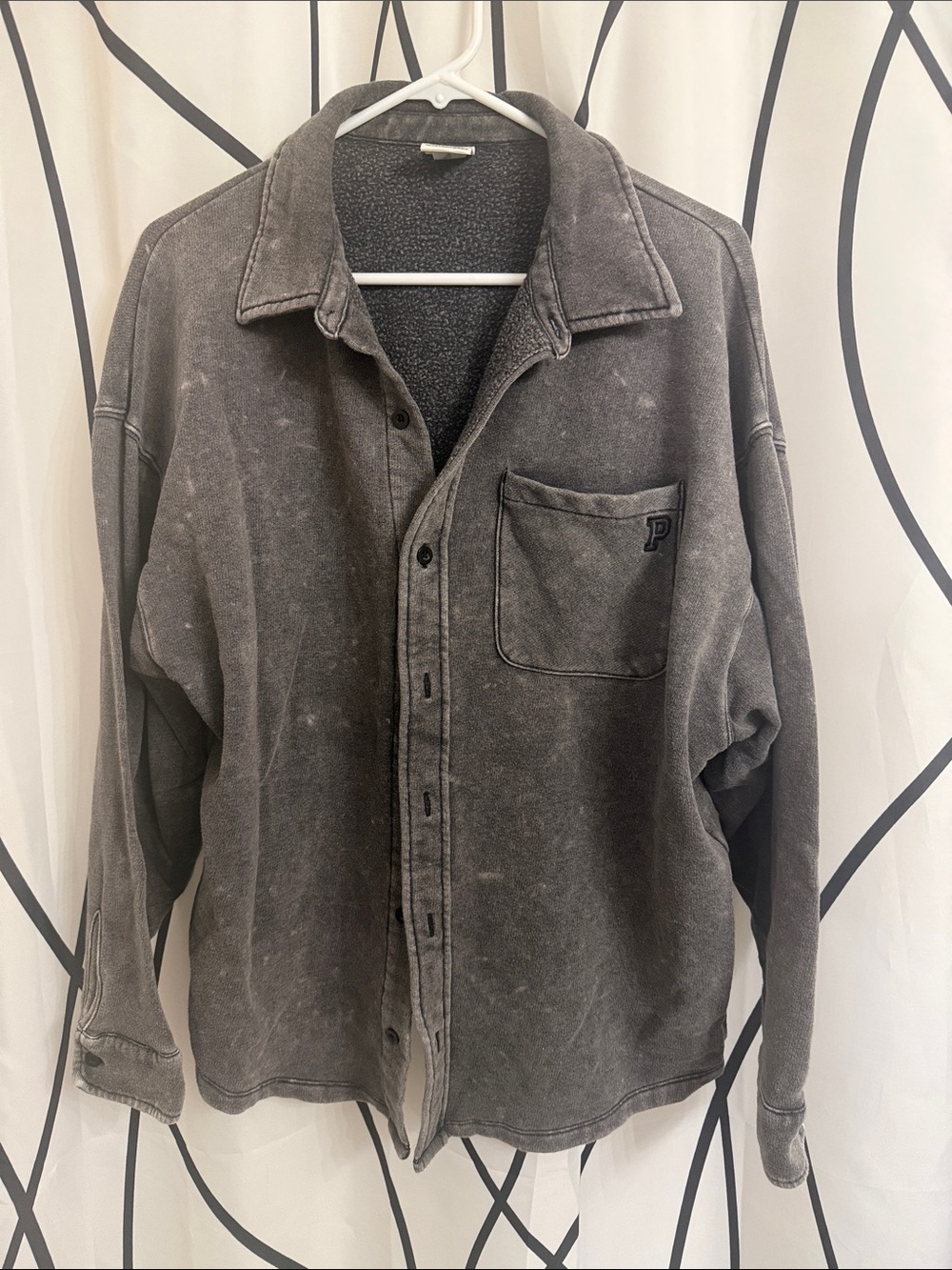 Excellent VS Pink Distressed Button-Up - Oversized Small